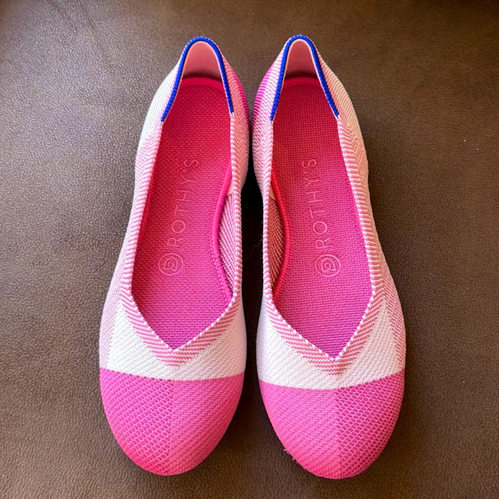 Limited edition Women Rothy’s flats for Breast Cancer Month Awareness